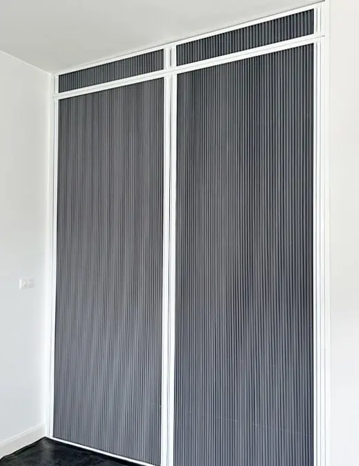 ฉากกั้นแอร์ทึบ