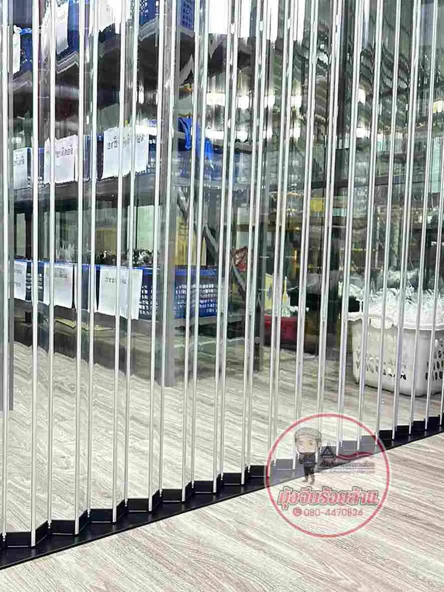 ฉากกั้นแอร์ใส
