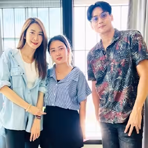 คุณยุ้ย จีระนันท์ มะโนแจ่ม และคุณธัญญ์ ธนากร