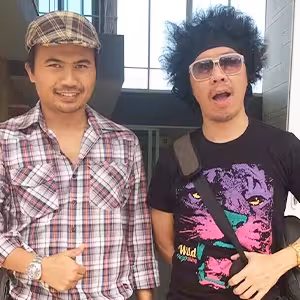 ดีเจพล่ากุ้ง