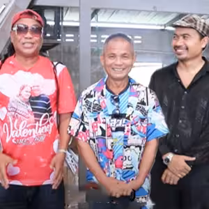 ไมเคิ้ล เชิญยิ้ม